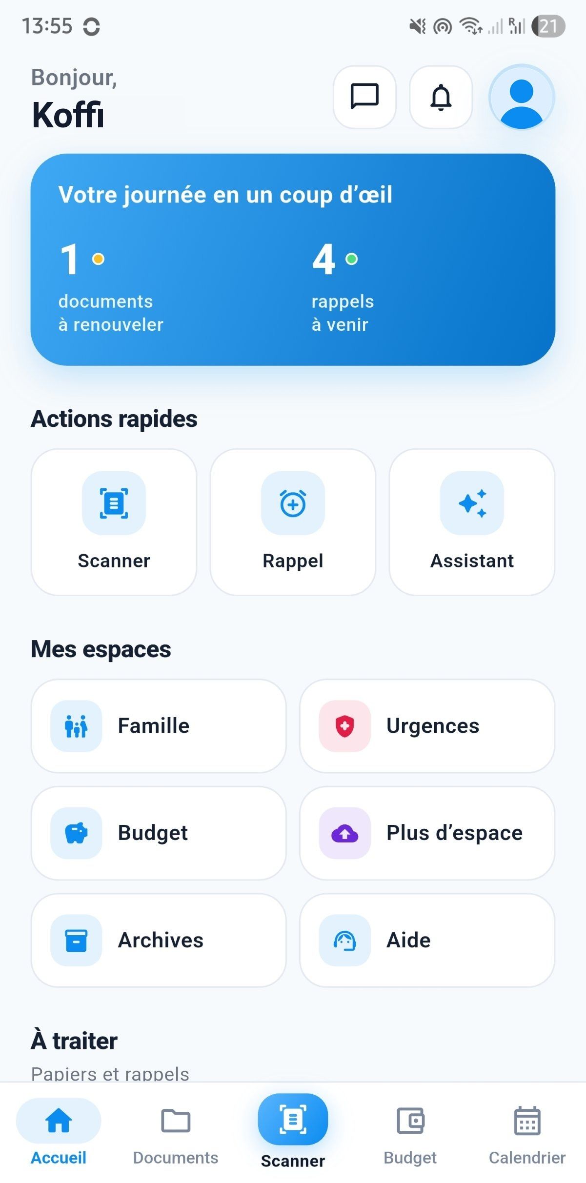 Écran d’accueil de l’application MyFamCare : documents à renouveler, rappels et actions rapides